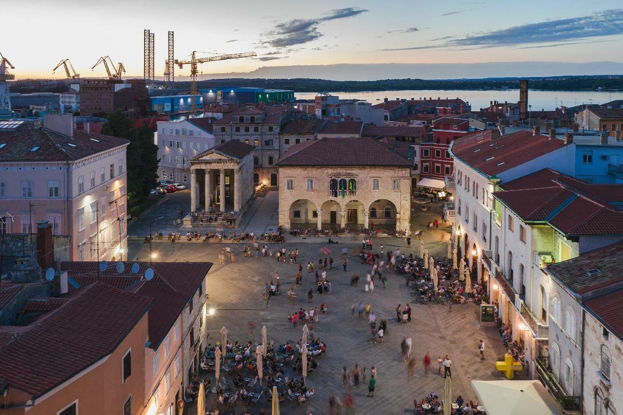 Apartments Forum Pula Buitenkant foto